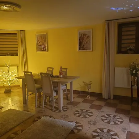 Apartment Biala Flaga Z Rowerami I Podworkiem 150m Do Jeziora *