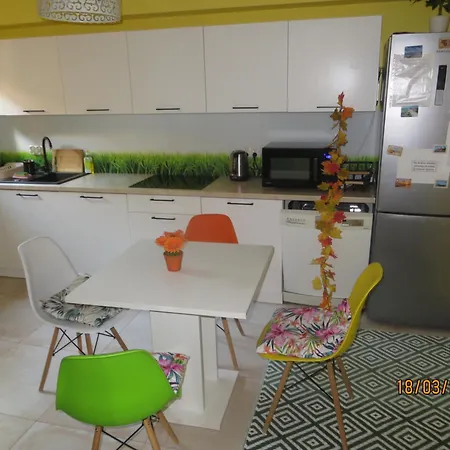 Biala Flaga Z Rowerami I Podworkiem 150m Do Jeziora Apartment *