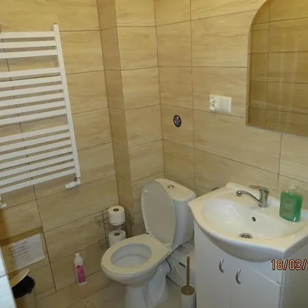 Apartment Biala Flaga Z Rowerami I Podworkiem 150m Do Jeziora *